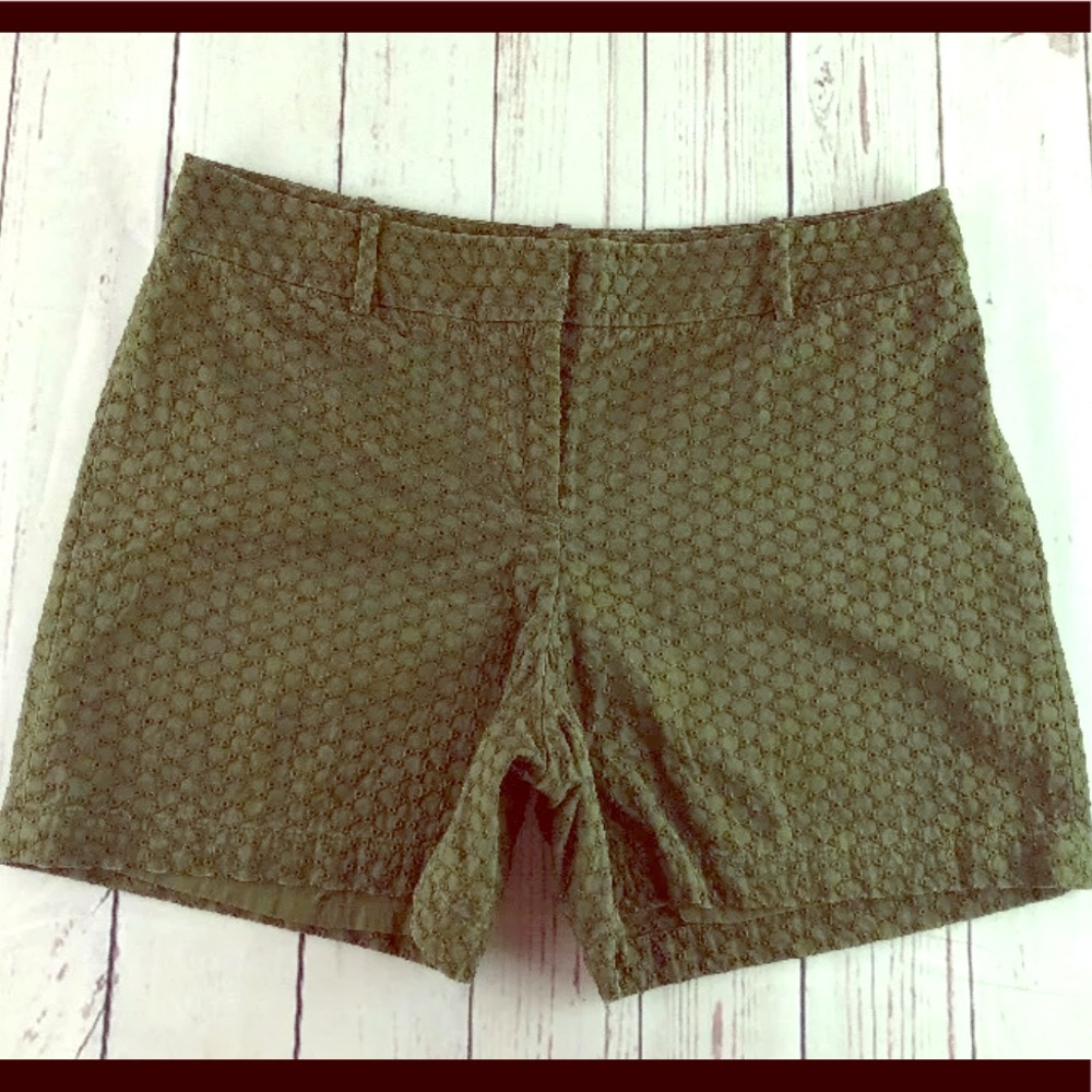 Talbots Women’s Eyelet Green Shorts Sz 14 P